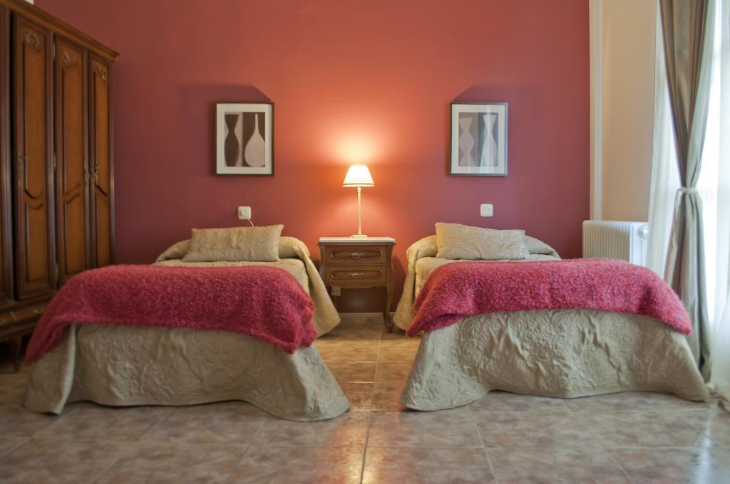 Apartamento Turistico La Ribera Del Marco Caceres Room photo